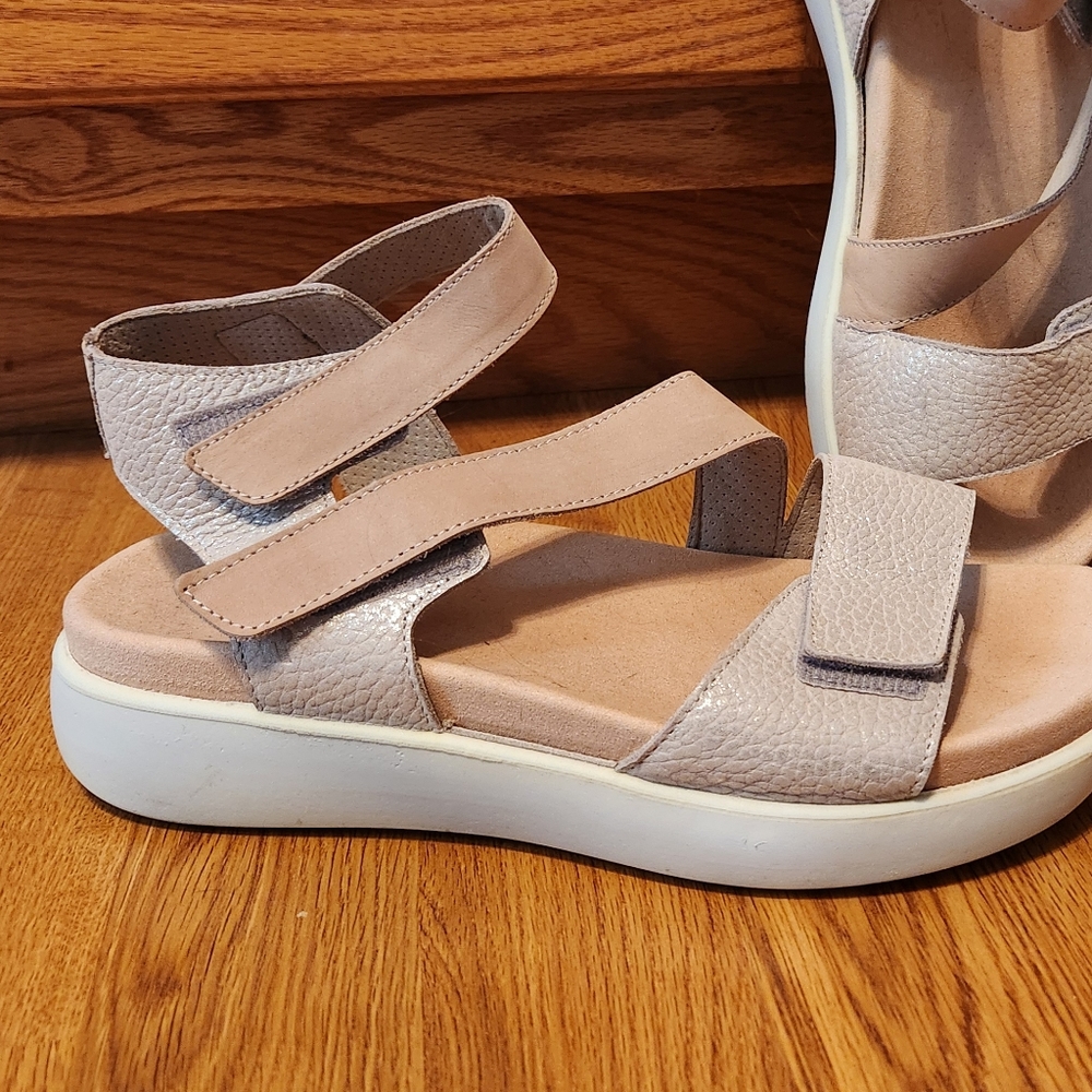 Romika Beige/Stone Strappy Sandals, sz 10/41 - Picture 2 of 8